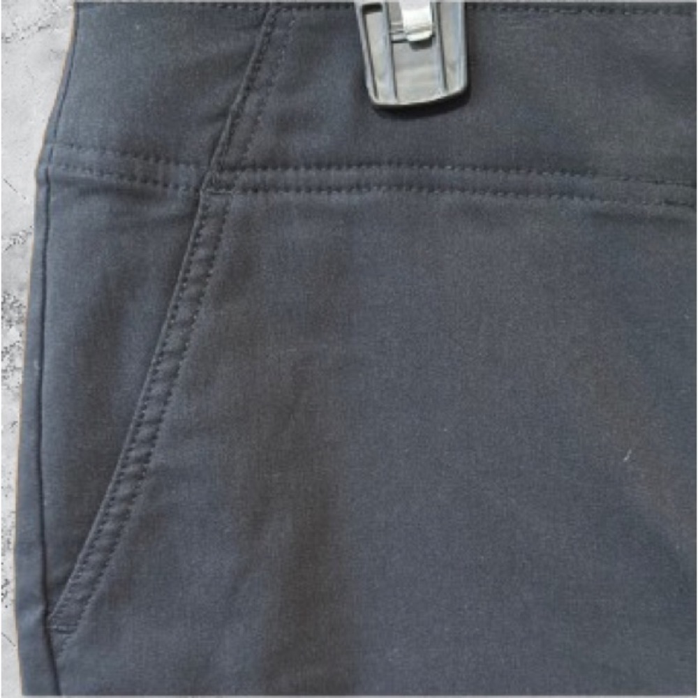 Women's Black Size 12 Izod Golf shorts - Picture 4 of 6